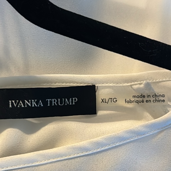 Ivanka Trump white, detailed top - Picture 3 of 8